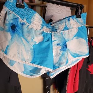 Athletic Brand new Blue and white Shorts Never worn !